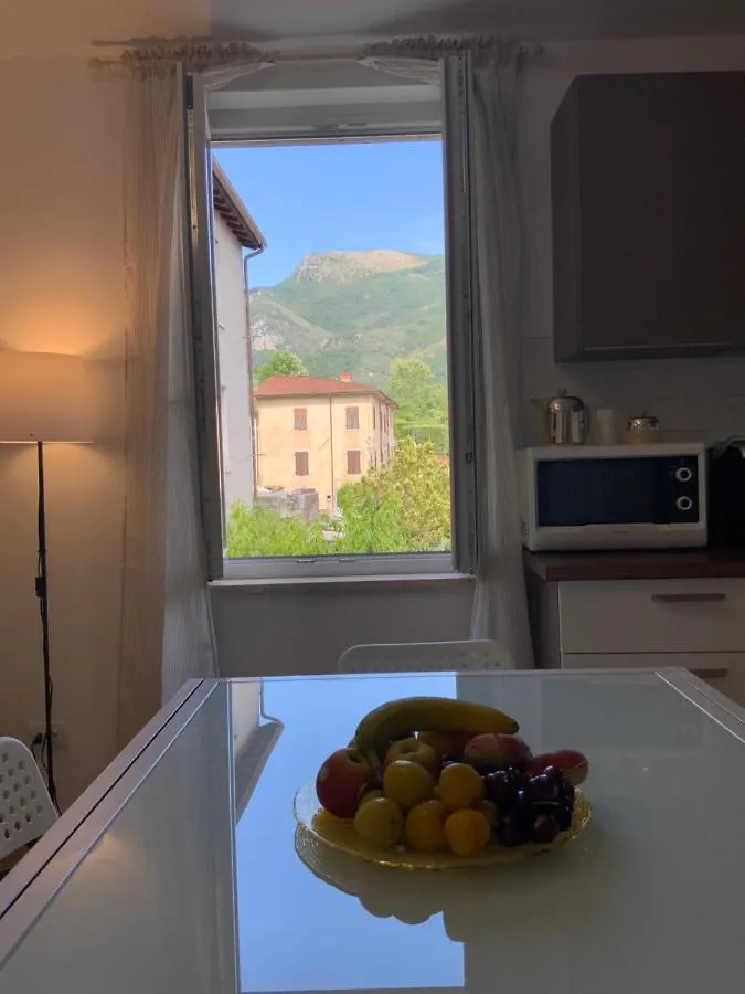Casa La Wanda - Camaiore Toscana - 2 Bedroom & Terrace contacts