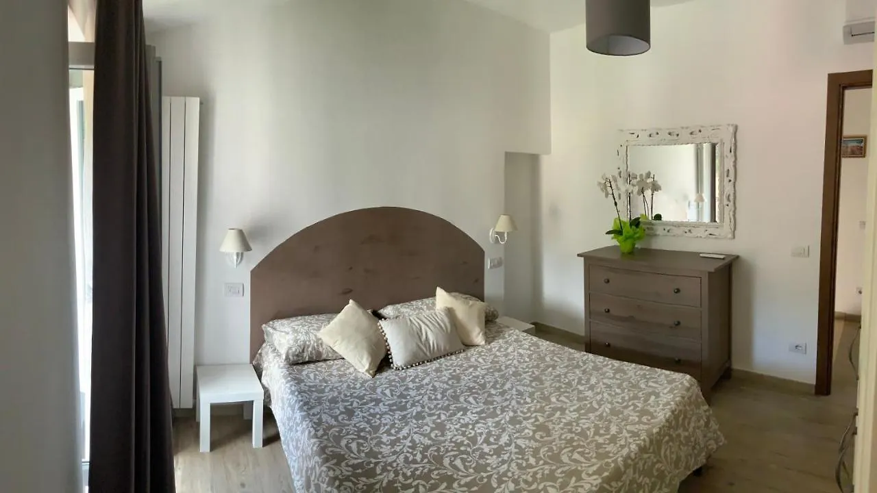 Casa La Wanda - Camaiore Toscana - 2 Bedroom & Terrace Apartment
