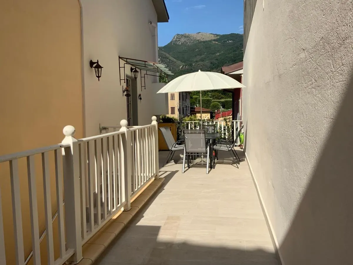 Apartment Casa La Wanda - Camaiore Toscana - 2 Bedroom & Terrace